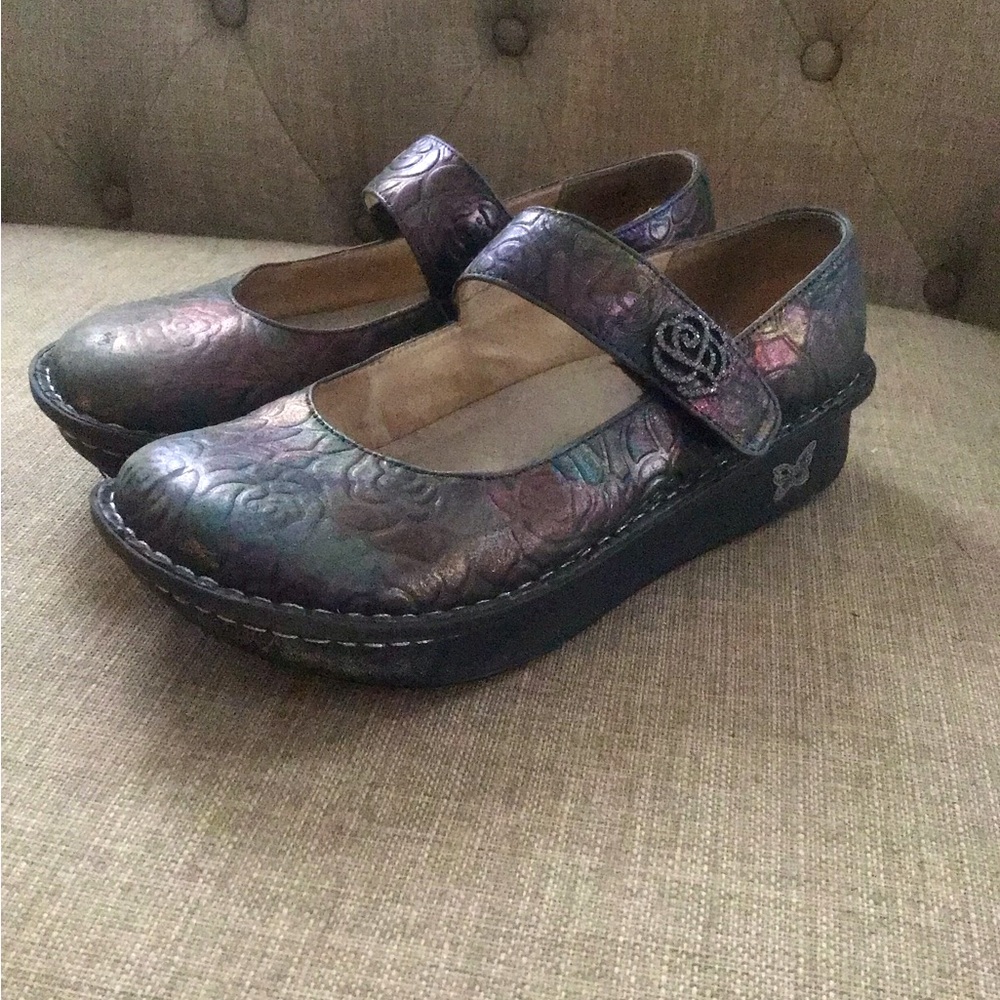Alegria Shoes Maryjane Tooled Leather Floral metallic 37/ 7-7.5